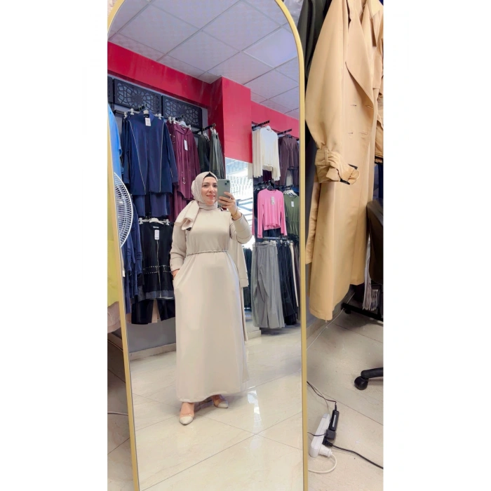 Omuz ve Kol Düğme Detaylı Boydan Elbise