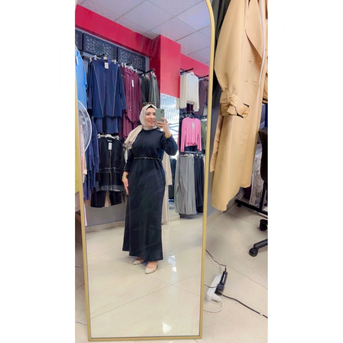 Omuz ve Kol Düğme Detaylı Boydan Elbise