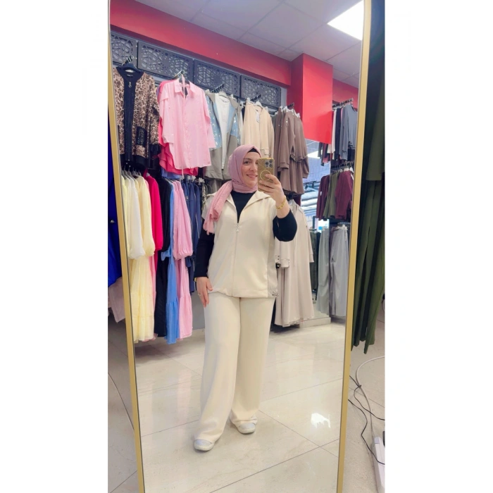 Kısa Kollu Yanları Parça Detaylı Fermuarlı İkili Takım