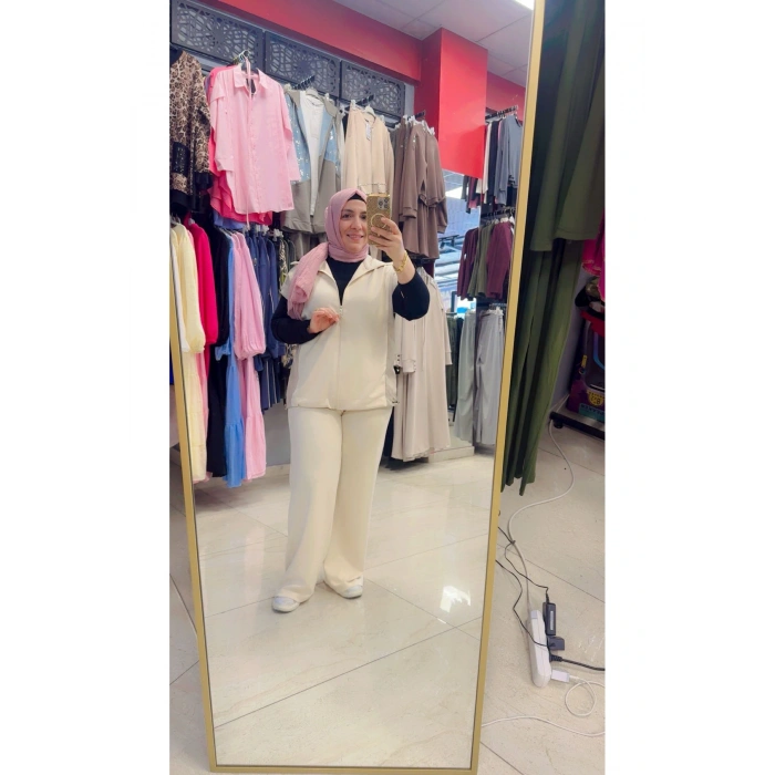 Kısa Kollu Yanları Parça Detaylı Fermuarlı İkili Takım