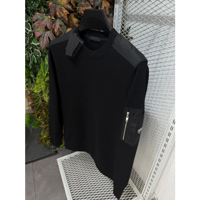 Bisiklet Yaka Kolda Cepli Tişört