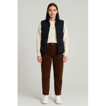 Yelek, Tişört ve Kot Kombinli Üçlü Takım