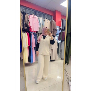 Kısa Kollu Yanları Parça Detaylı Fermuarlı İkili Takım