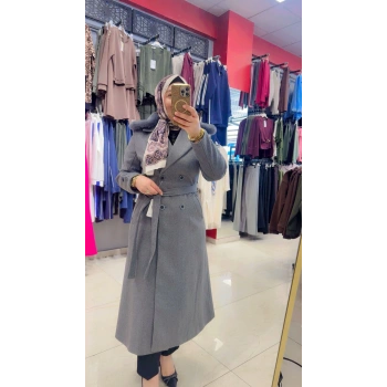 Kaşe Kürklü Düğmeli Kaban