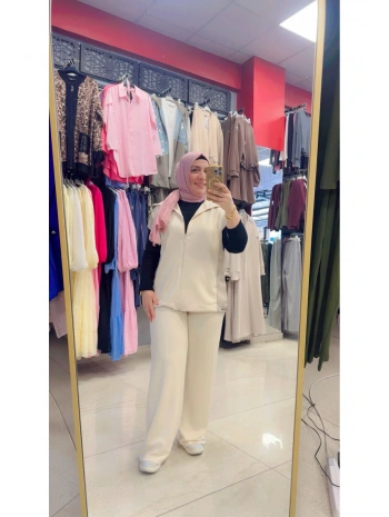 Kısa Kollu Yanları Parça Detaylı Fermuarlı İkili Takım