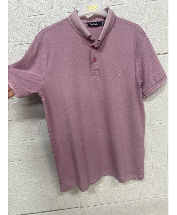 Kısa Kollu Yakası ve Kolları MAnşetli Düğmeli Tişört