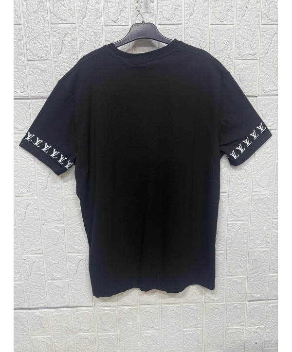 Önü ve Kollarında Yazı Detaylı Bisiklet Yaka Tişört