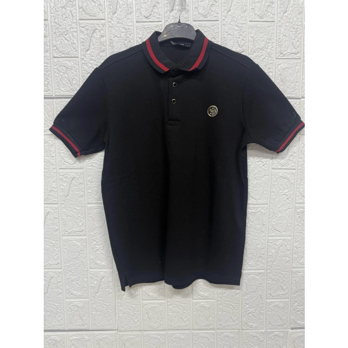 Çıtçıt Düğmeli Polo Yaka Yakası ve Kol Uçları Kırmızı Detaylı Tişört