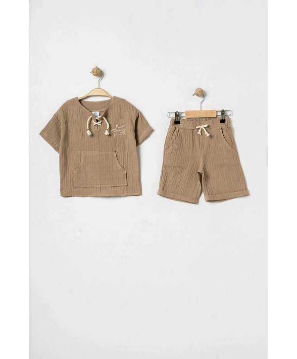 Unisex Çocuk %100 Pamuk Bağcıklı Tişört&Çocuk Şortlu Müslin Takım – Şapka Hediyeli