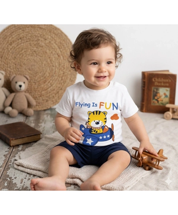 Erkek Bebek Flying Is Fun Baskılı Tişört Şort Takımı 6-18 Ay