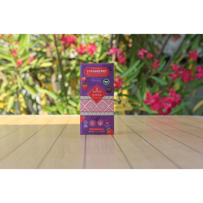 Jovia Organik Sütlü Çikolata Çilekli (Çocuk) 40 gr
