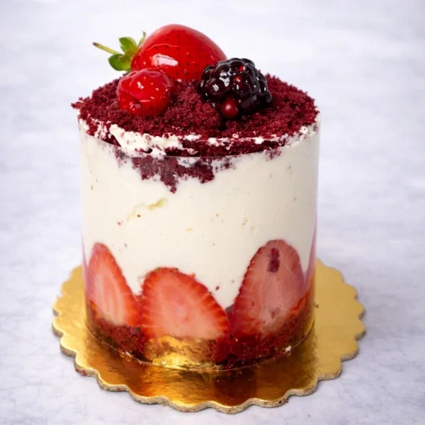 Velvetli Adet Yaş Pasta