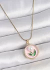 316L Çelik Gold Renk Zincir Pembe Mineli İncili Çiçek İşlemeli Portre Model Kadın Kolye
