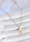 316L Çelik Gold Renk Zincir Pembe Mineli Oval İncili Çiçek İşlemeli Portre Model Kadın Kolye