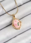 316L Çelik Zincir Pembe Sanatsal Portre İnci Detaylı Gül Figürlü Model Gold Renk Kadın Kolye