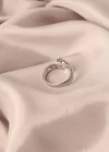 Ayarlamalı Gümüş Renk Metal Sarılan Eller Model Kadın Yüzük