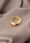 Gold Renk Metal Kırmızı Taşlı Bombeli Kadın Yüzük