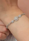 Gümüş Çember Beyaz Taşlı Su Yolu Kadın Bileklik