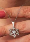 Gümüş Kar Tanesi Kadın Kolye