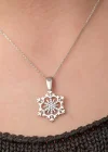 Gümüş Kar Tanesi Kadın Kolye
