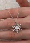 Gümüş Manolya Çiçeği Kar Tanesi Kadın Kolye