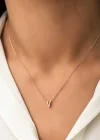 Gümüş Rose 3 Boyutlu V Harf Bayan Kolye