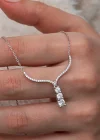 Gümüş Üç Taşlı V Model Kadın Kolye