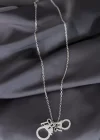 Kelepçe Model Gümüş Renk Metal Zincirli Erkek Kolye