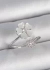 Pirinç Gümüş Renk Beyaz Mineli Çiçek Model Zirkon Taş Detay Kadın Yüzük