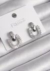 Pirinç Gümüş Renk Sallantı Zirkon Taşlı Kare Model Kadın Küpe