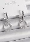 Pirinç Gümüş Renk Zirkon Taşlı Kelebek Figür Sallantı Detay Kadın Küpe