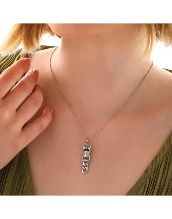 ​Gümüş Kaplan Figürlü Kadın Kolye