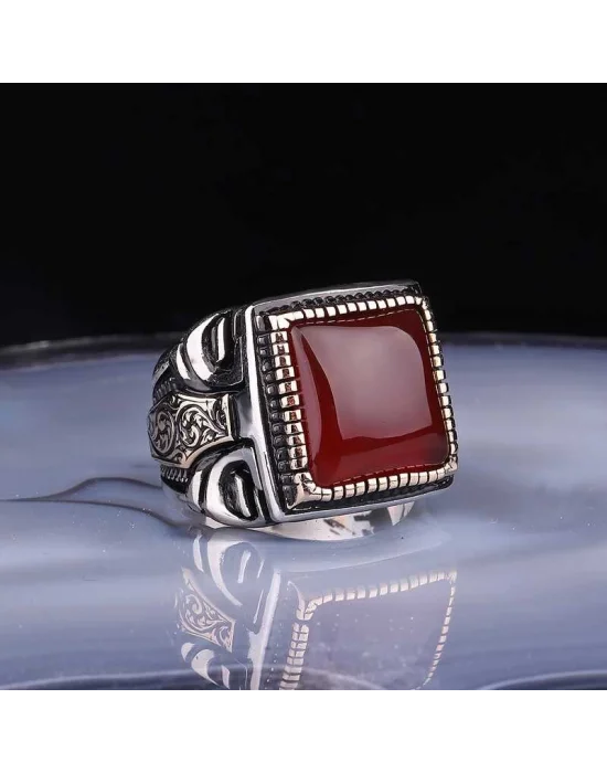 ​Gümüş Kare Akik Taşlı Erkek Yüzük