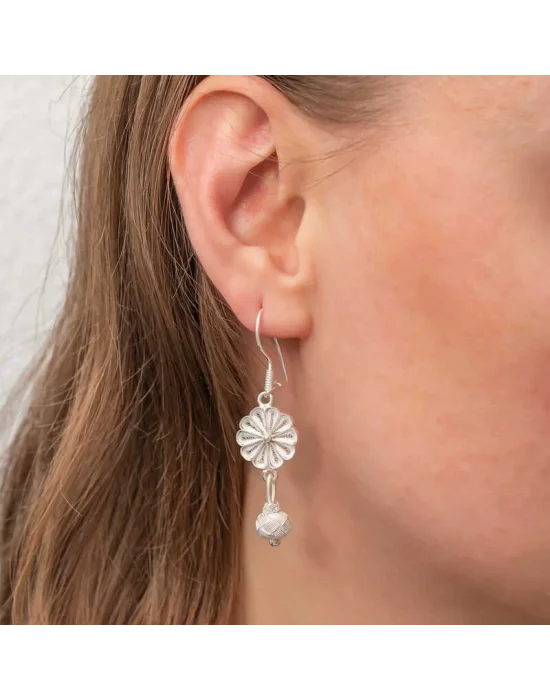 ​Gümüş Sallantılı Trabzon Kazaz Kadın Küpe