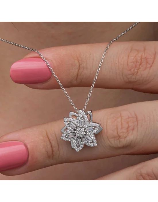 ​Gümüş Yıldız Baget Taşlı  Dönen Stres Kadın Kolye