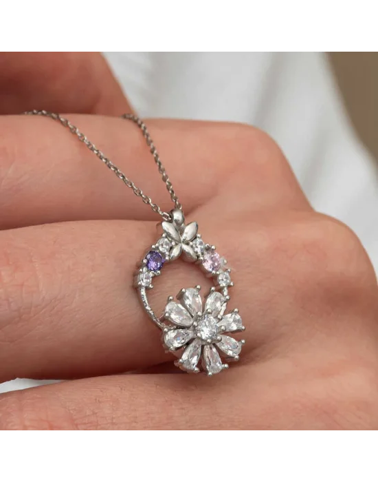 Gümüş Beyaz Dönen Çiçek Kadın Kolye