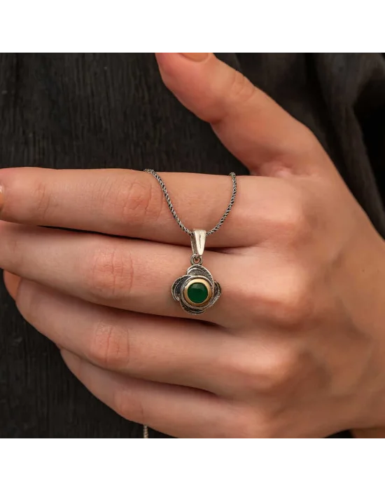 Gümüş Çiçek Desenli Otantik Kadın Kolye