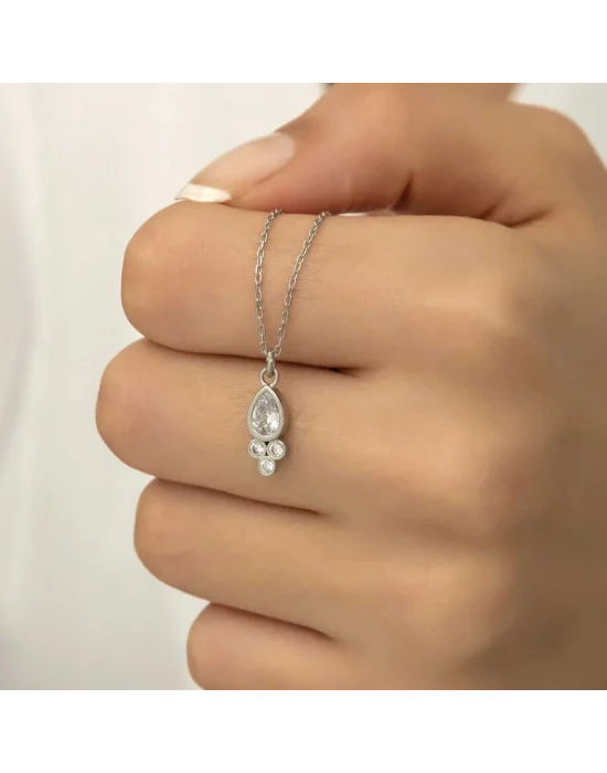 Gümüş Çiğ Damlası Tektaş Bayan Kolye