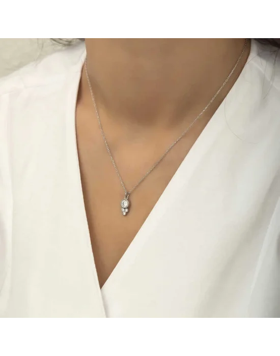 Gümüş Çiğ Damlası Yuvarlak Tektaş Bayan Kolye