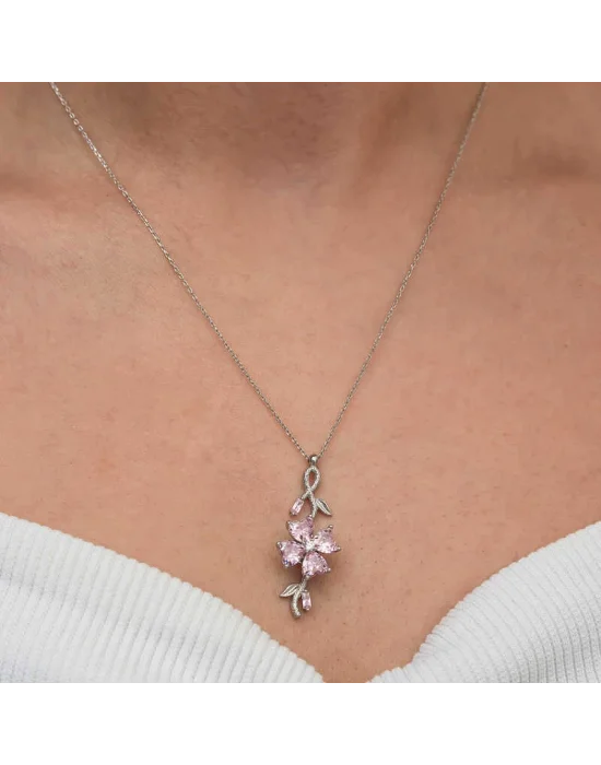 Gümüş Dönen Pembe Yonca Kadın Kolye