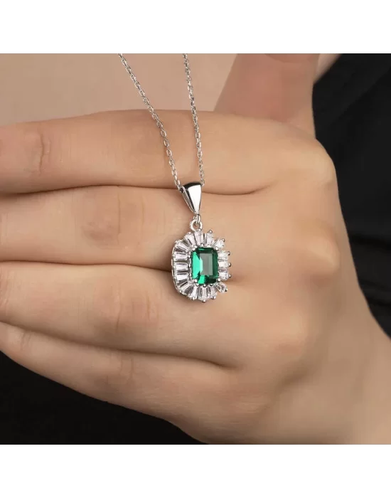 Gümüş Elmas Montür Zümrüt Taşlı Kadın Kolye