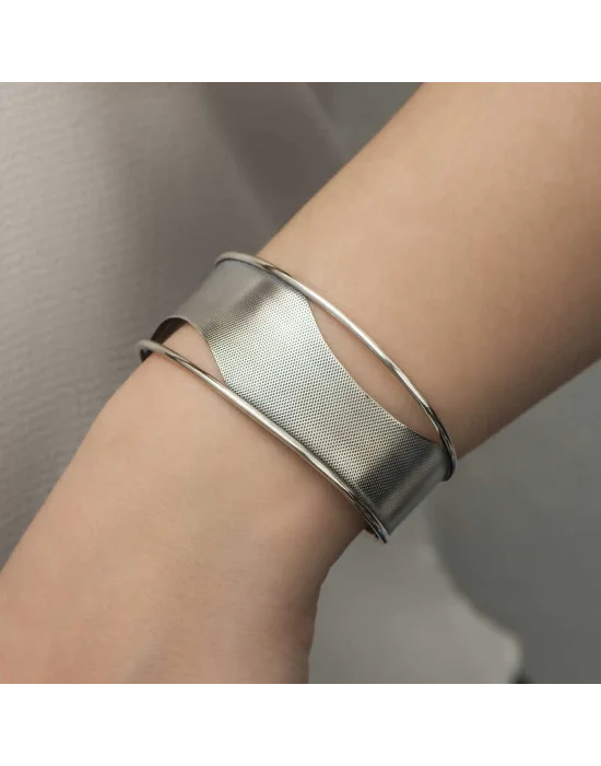 Gümüş Eskitme Desenli Bayan Bilezik