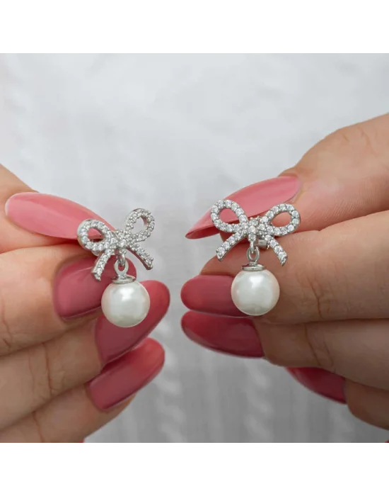 Gümüş Fiyonk İnci Kadın Çivili Küpe