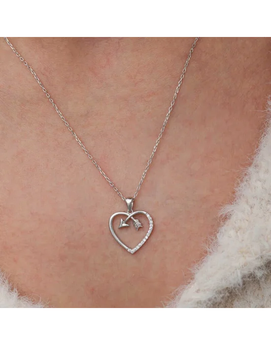 Gümüş Kalpli Ok Kadın Kolye