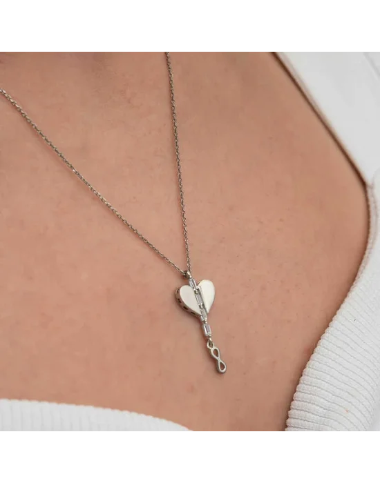 Gümüş Kalpli Sonsuzluk Kadın Kolye