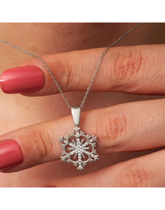 Gümüş Kar Tanesi Kadın Kolye