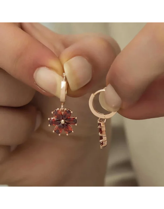 Gümüş Kırmızı Çiçek Bayan Küpe