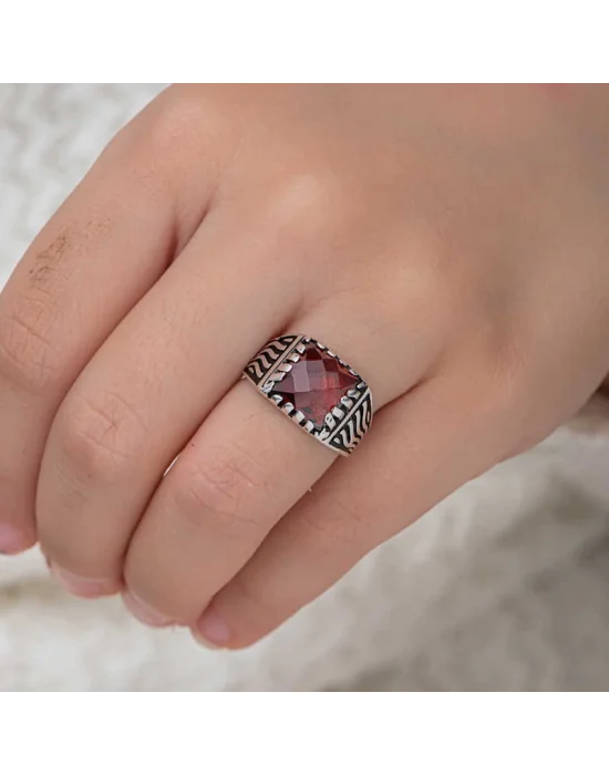 Gümüş Kırmızı Zirkon Taşlı Çocuk Erkek Yüzük