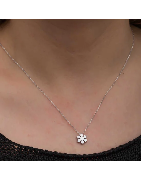 Gümüş Minimal Kar Tanesi Kadın Kolye