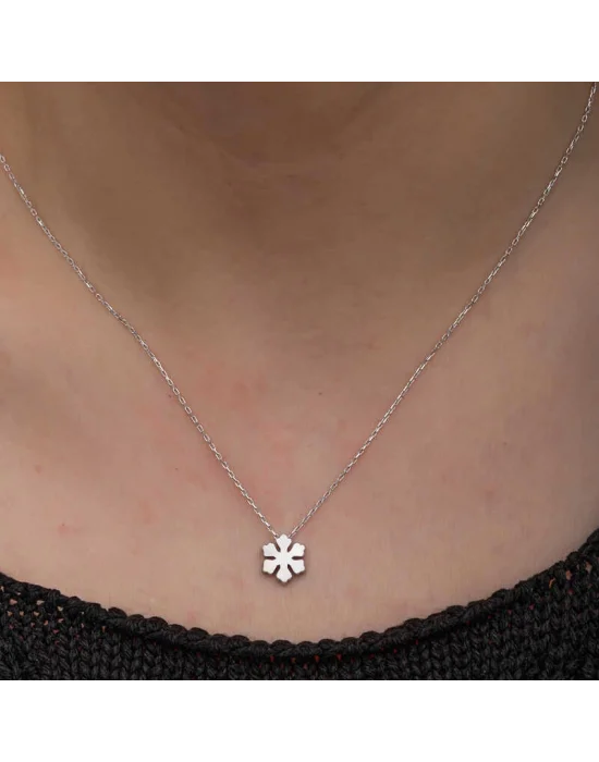 Gümüş Minimal Kar Tanesi Kadın Kolye